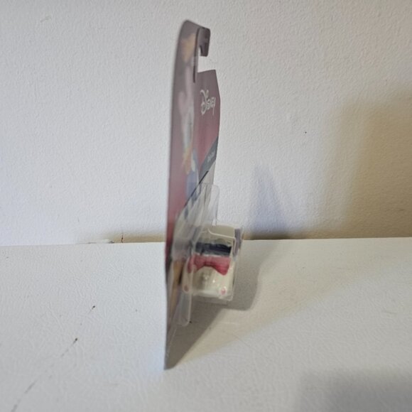 Disney Daisy Duck Hot Wheels Character Cars 2022 NEW - Picture 6 of 7